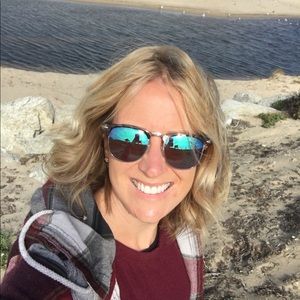 Meet your Posher, Joy